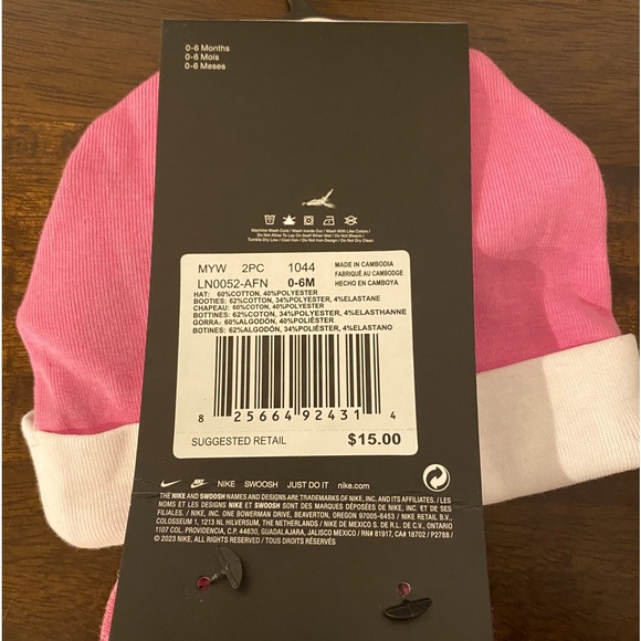 NWT Nike baby cap and socks, pink and white - Picture 3 of 3